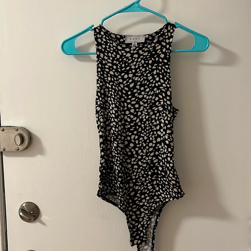 High neck leopard body suit knit